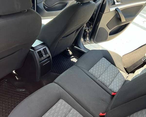 Сірий Шкода Октавія, об'ємом двигуна 1.6 л та пробігом 305 тис. км за 8200 $, фото 27 на Automoto.ua