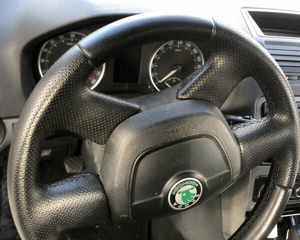 Серый Шкода Октавия, объемом двигателя 1.6 л и пробегом 248 тыс. км за 6700 $, фото 7 на Automoto.ua