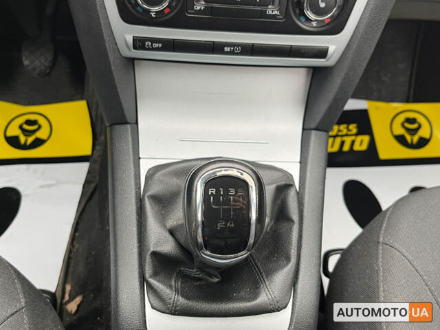 Серый Шкода Октавия, объемом двигателя 1.6 л и пробегом 296 тыс. км за 8999 $, фото 22 на Automoto.ua