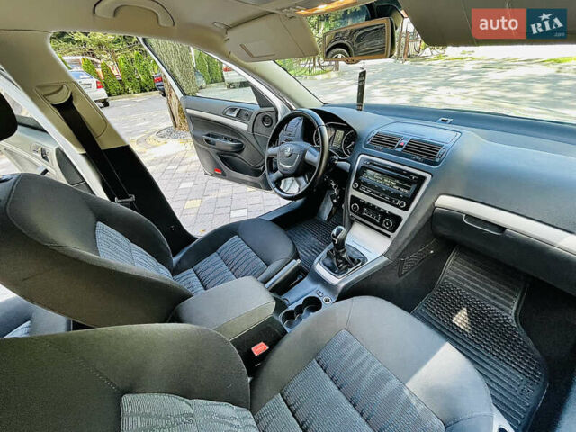 Сірий Шкода Октавія, об'ємом двигуна 1.6 л та пробігом 234 тис. км за 8199 $, фото 20 на Automoto.ua