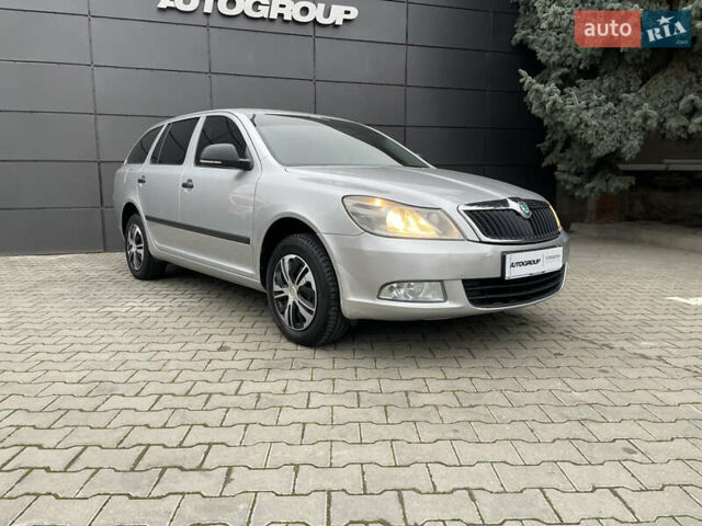 Сірий Шкода Октавія, об'ємом двигуна 1.8 л та пробігом 250 тис. км за 6999 $, фото 2 на Automoto.ua