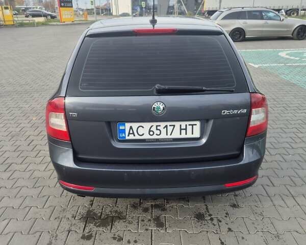 Сірий Шкода Октавія, об'ємом двигуна 1.6 л та пробігом 271 тис. км за 7900 $, фото 9 на Automoto.ua