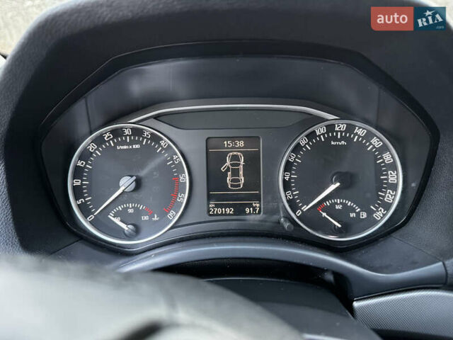 Серый Шкода Октавия, объемом двигателя 1.99 л и пробегом 270 тыс. км за 9000 $, фото 13 на Automoto.ua