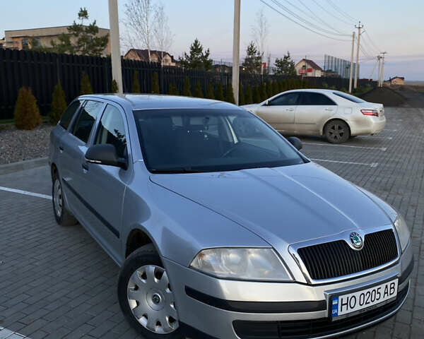 Сірий Шкода Октавія, об'ємом двигуна 1.6 л та пробігом 274 тис. км за 6800 $, фото 25 на Automoto.ua