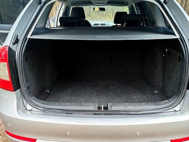 Сірий Шкода Октавія, об'ємом двигуна 1.8 л та пробігом 234 тис. км за 6650 $, фото 12 на Automoto.ua