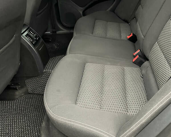 Серый Шкода Октавия, объемом двигателя 1.97 л и пробегом 350 тыс. км за 7900 $, фото 51 на Automoto.ua