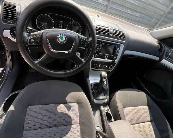 Сірий Шкода Октавія, об'ємом двигуна 1.6 л та пробігом 305 тис. км за 8200 $, фото 17 на Automoto.ua