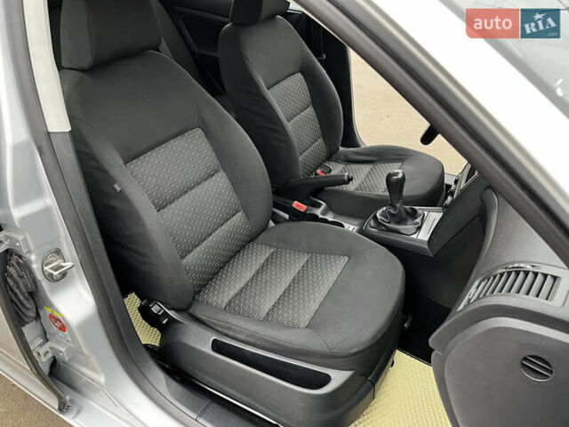 Серый Шкода Октавия, объемом двигателя 1.6 л и пробегом 331 тыс. км за 6650 $, фото 27 на Automoto.ua