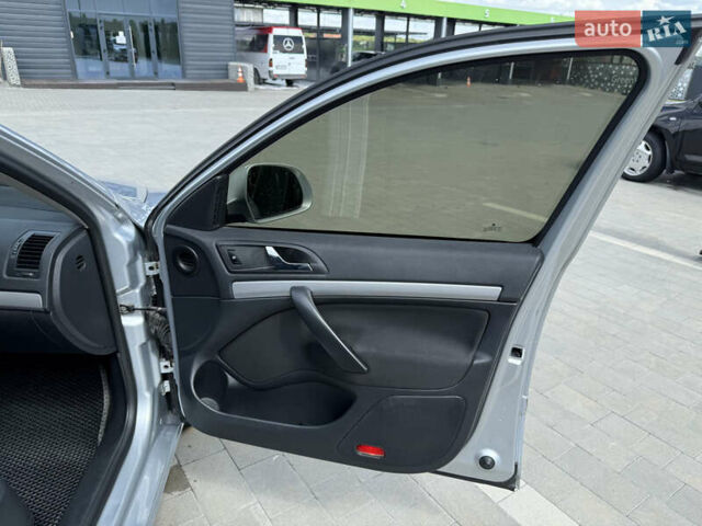 Серый Шкода Октавия, объемом двигателя 1.6 л и пробегом 344 тыс. км за 8700 $, фото 27 на Automoto.ua