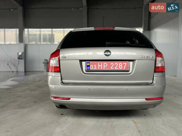 Сірий Шкода Октавія, об'ємом двигуна 1.6 л та пробігом 208 тис. км за 9150 $, фото 12 на Automoto.ua