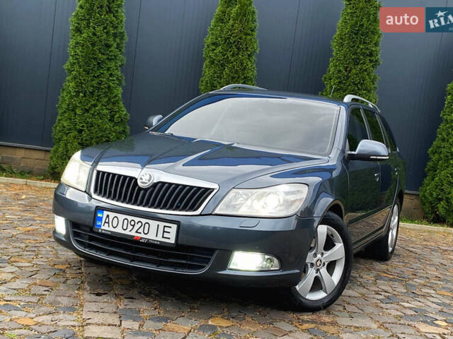Шкода Октавия 2011 в Мукачеве на Automoto.ua Серый Шкода Октавия, объемом двигателя 1.6 л и пробегом 273 тыс. км за 8000 $, фото 9 на Automoto.ua