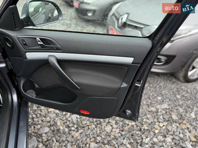 Серый Шкода Октавия, объемом двигателя 1.6 л и пробегом 196 тыс. км за 9850 $, фото 25 на Automoto.ua