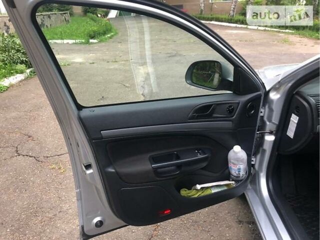 Шкода Октавія 2011 у Чернівцях на Automoto.ua Сірий Шкода Октавія, об'ємом двигуна 1.6 л та пробігом 301 тис. км за 4900 $, фото 10 на Automoto.ua