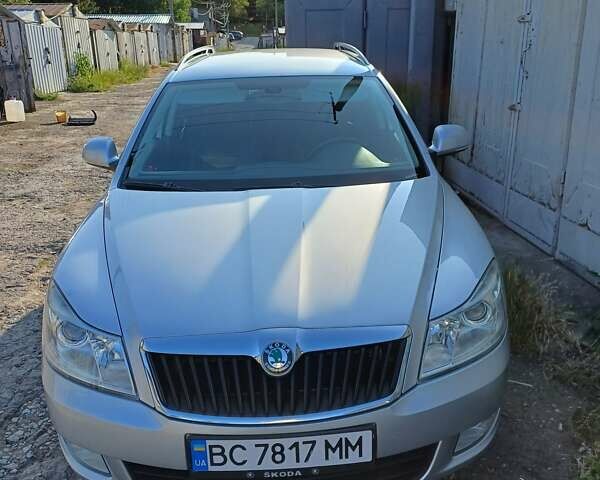 Серый Шкода Октавия, объемом двигателя 1.6 л и пробегом 235 тыс. км за 8800 $, фото 13 на Automoto.ua