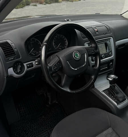 Сірий Шкода Октавія, об'ємом двигуна 1.8 л та пробігом 232 тис. км за 7300 $, фото 13 на Automoto.ua