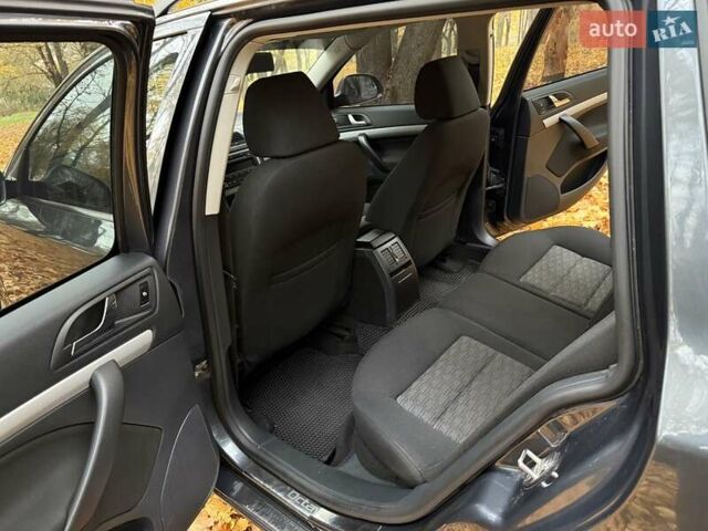 Серый Шкода Октавия, объемом двигателя 1.6 л и пробегом 280 тыс. км за 8000 $, фото 14 на Automoto.ua