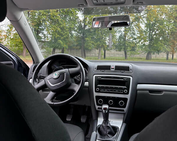 Серый Шкода Октавия, объемом двигателя 1.8 л и пробегом 175 тыс. км за 8700 $, фото 43 на Automoto.ua
