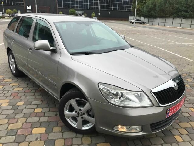 Серый Шкода Октавия, объемом двигателя 0 л и пробегом 187 тыс. км за 7850 $, фото 1 на Automoto.ua