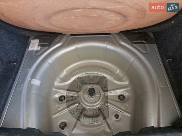 Серый Шкода Октавия, объемом двигателя 1.2 л и пробегом 206 тыс. км за 7300 $, фото 15 на Automoto.ua