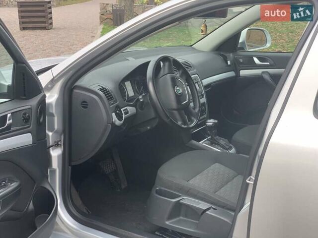 Сірий Шкода Октавія, об'ємом двигуна 1.6 л та пробігом 288 тис. км за 8500 $, фото 5 на Automoto.ua