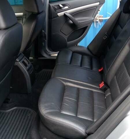 Шкода Октавия 2011 в Рахове на Automoto.ua Серый Шкода Октавия, объемом двигателя 1.6 л и пробегом 202 тыс. км за 9300 $, фото 6 на Automoto.ua