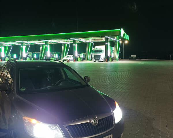 Сірий Шкода Октавія, об'ємом двигуна 1.6 л та пробігом 246 тис. км за 7700 $, фото 5 на Automoto.ua