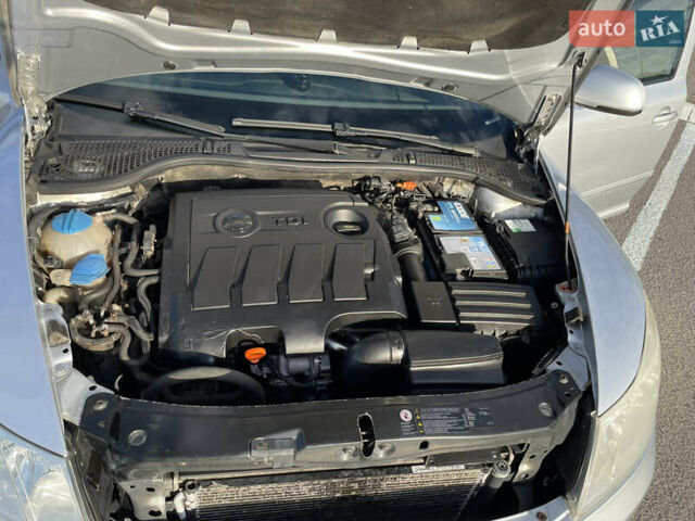 Серый Шкода Октавия, объемом двигателя 1.6 л и пробегом 295 тыс. км за 6800 $, фото 29 на Automoto.ua