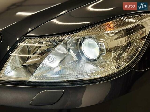 Серый Шкода Октавия, объемом двигателя 2 л и пробегом 217 тыс. км за 10750 $, фото 23 на Automoto.ua