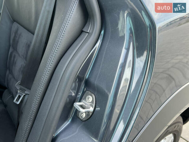 Серый Шкода Октавия, объемом двигателя 2 л и пробегом 211 тыс. км за 12950 $, фото 131 на Automoto.ua