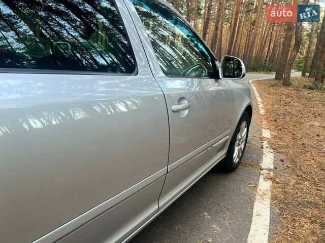 Серый Шкода Октавия, объемом двигателя 1.6 л и пробегом 295 тыс. км за 6800 $, фото 7 на Automoto.ua