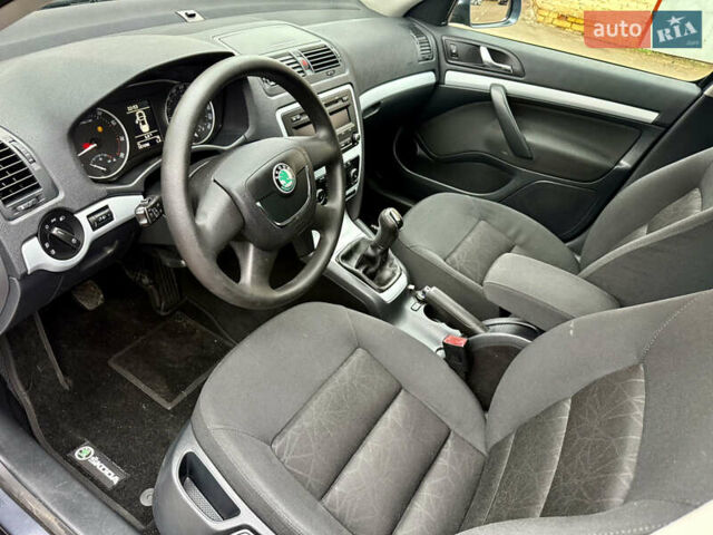 Серый Шкода Октавия, объемом двигателя 1.4 л и пробегом 181 тыс. км за 5999 $, фото 11 на Automoto.ua