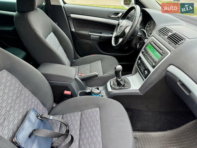 Сірий Шкода Октавія, об'ємом двигуна 1.6 л та пробігом 181 тис. км за 8799 $, фото 24 на Automoto.ua