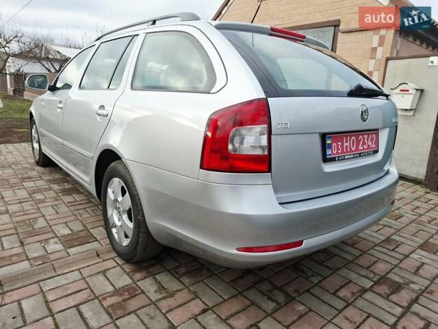 Серый Шкода Октавия, объемом двигателя 1.6 л и пробегом 194 тыс. км за 8350 $, фото 2 на Automoto.ua