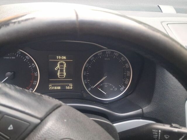 Сірий Шкода Октавія, об'ємом двигуна 1.6 л та пробігом 231 тис. км за 8200 $, фото 1 на Automoto.ua