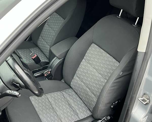 Серый Шкода Октавия, объемом двигателя 1.99 л и пробегом 234 тыс. км за 9800 $, фото 25 на Automoto.ua