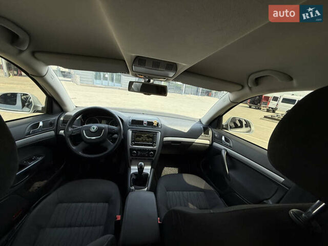 Серый Шкода Октавия, объемом двигателя 1.6 л и пробегом 344 тыс. км за 8700 $, фото 23 на Automoto.ua