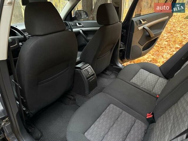 Серый Шкода Октавия, объемом двигателя 1.6 л и пробегом 280 тыс. км за 8000 $, фото 15 на Automoto.ua