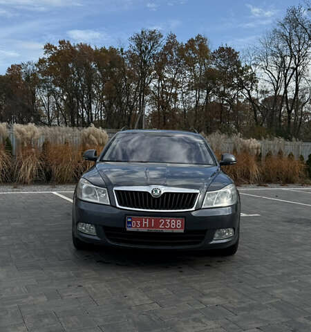 Сірий Шкода Октавія, об'ємом двигуна 1.8 л та пробігом 232 тис. км за 7300 $, фото 2 на Automoto.ua