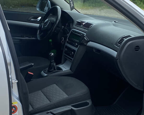 Сірий Шкода Октавія, об'ємом двигуна 1.6 л та пробігом 323 тис. км за 7850 $, фото 10 на Automoto.ua