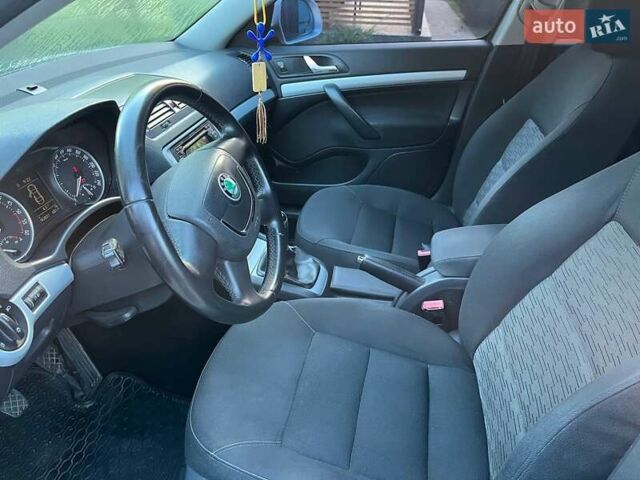 Серый Шкода Октавия, объемом двигателя 1.6 л и пробегом 263 тыс. км за 7700 $, фото 7 на Automoto.ua