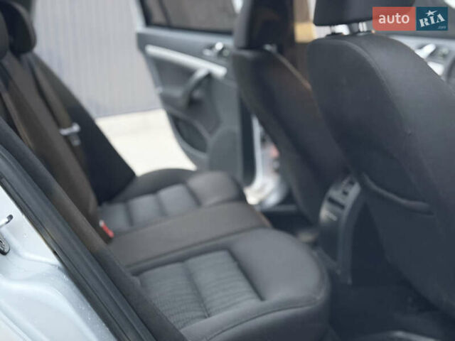 Сірий Шкода Октавія, об'ємом двигуна 1.8 л та пробігом 300 тис. км за 5550 $, фото 17 на Automoto.ua