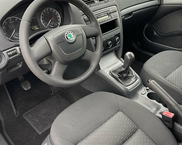 Сірий Шкода Октавія, об'ємом двигуна 1.39 л та пробігом 175 тис. км за 7900 $, фото 16 на Automoto.ua