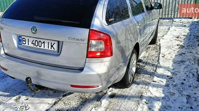 Серый Шкода Октавия, объемом двигателя 2 л и пробегом 288 тыс. км за 8500 $, фото 2 на Automoto.ua