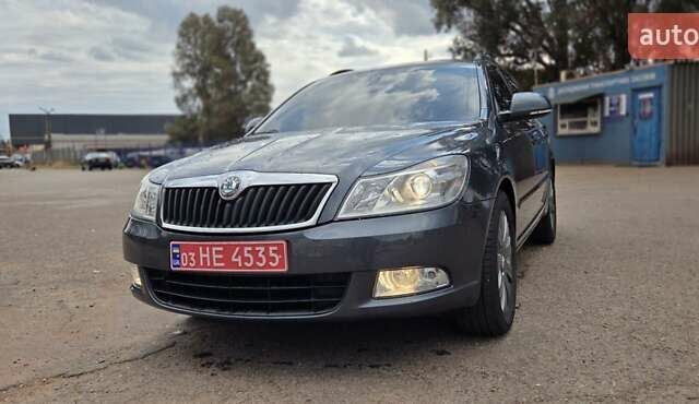 Сірий Шкода Октавія, об'ємом двигуна 1.6 л та пробігом 194 тис. км за 10500 $, фото 24 на Automoto.ua