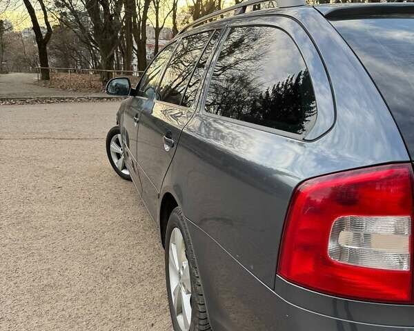 Серый Шкода Октавия, объемом двигателя 1.6 л и пробегом 235 тыс. км за 8300 $, фото 4 на Automoto.ua