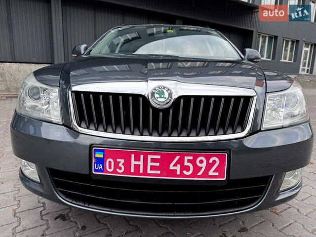 Серый Шкода Октавия, объемом двигателя 1.8 л и пробегом 175 тыс. км за 8700 $, фото 5 на Automoto.ua