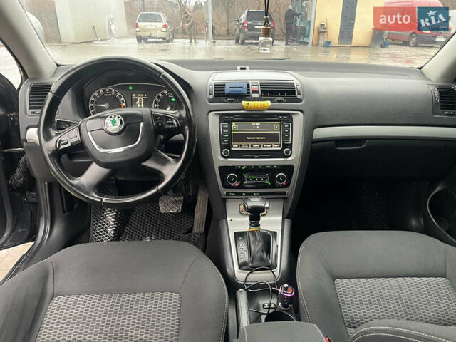 Серый Шкода Октавия, объемом двигателя 1.97 л и пробегом 350 тыс. км за 7900 $, фото 52 на Automoto.ua