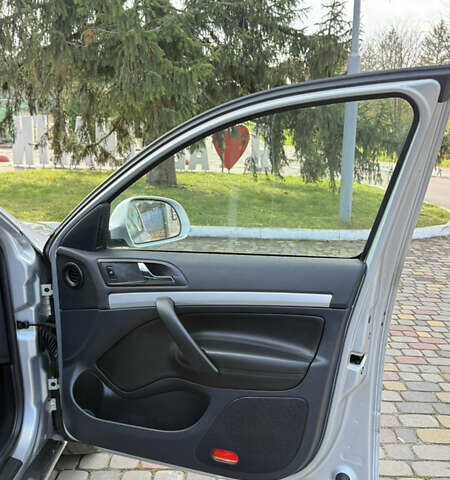 Сірий Шкода Октавія, об'ємом двигуна 1.97 л та пробігом 236 тис. км за 9700 $, фото 10 на Automoto.ua