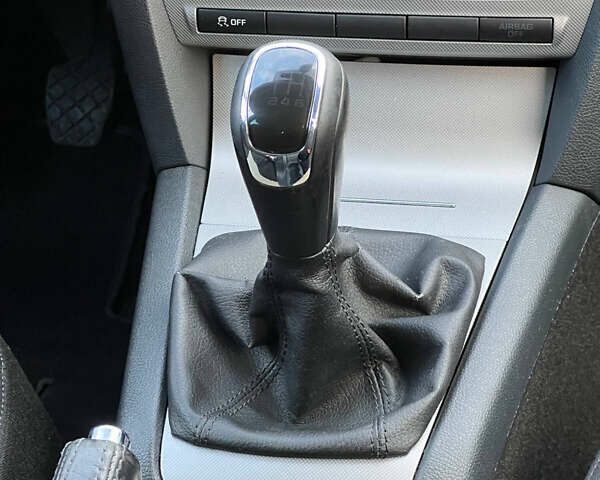 Серый Шкода Октавия, объемом двигателя 1.4 л и пробегом 257 тыс. км за 7450 $, фото 26 на Automoto.ua