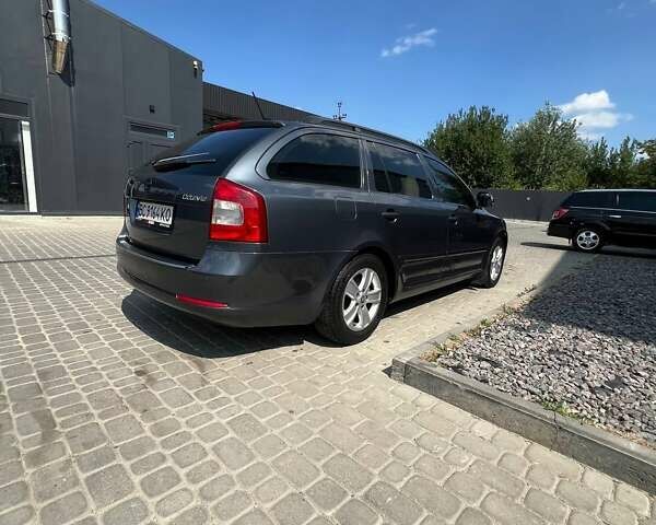 Сірий Шкода Октавія, об'ємом двигуна 1.6 л та пробігом 305 тис. км за 8200 $, фото 11 на Automoto.ua